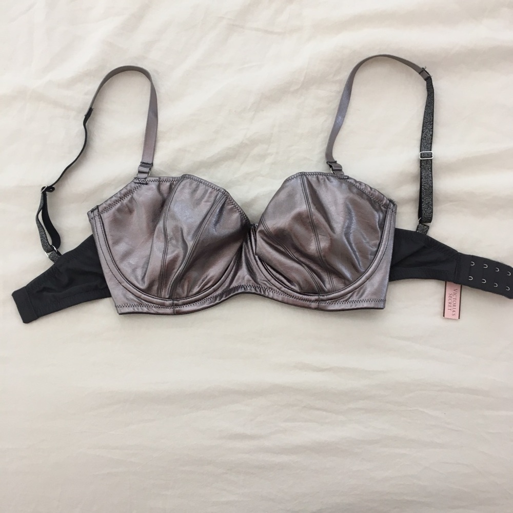 NWT! VS DREAM ANGELS PUSH-UP